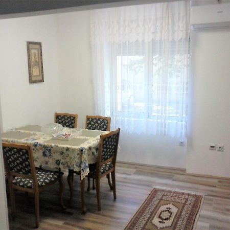 Apartman Veljic Ni Exterior foto